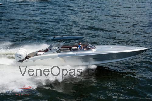 Donzi 41 GT Tekniset tiedot ja arvostelut